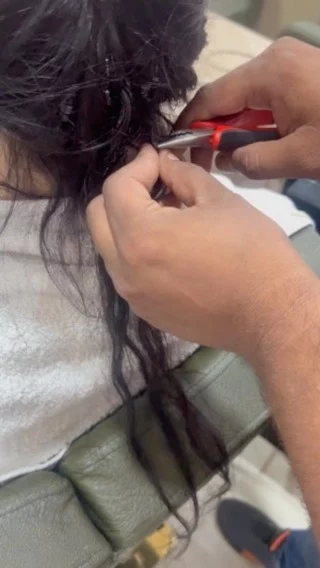Remove Hair Extensions #woomenz_unisex_salon #hair #hairextensions #hairtutorial #hairtransformation #haircolour #haircare